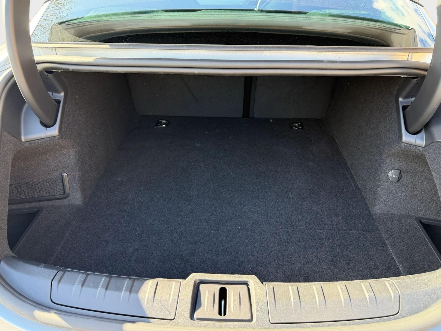 Used Porsche Taycan 2023 for sale - 77598743: Photo 47