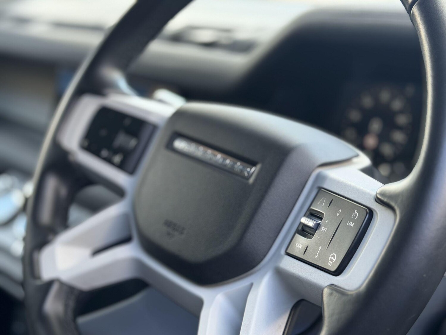 Used Land Rover Defender 110 for sale - 77883589: Photo 38