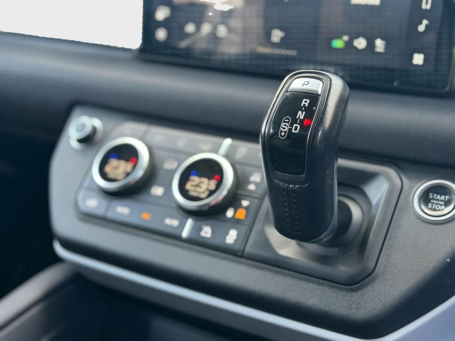 Used Land Rover Defender 110 for sale - 77883589: Photo 40