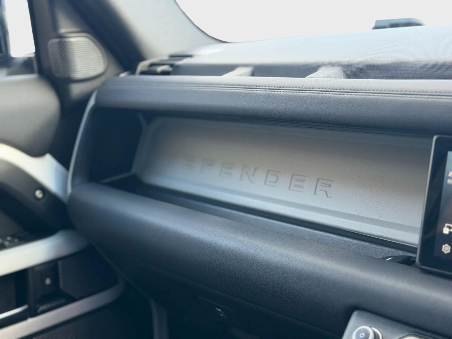 Used Land Rover Defender 110 for sale - 77883589: Photo 42