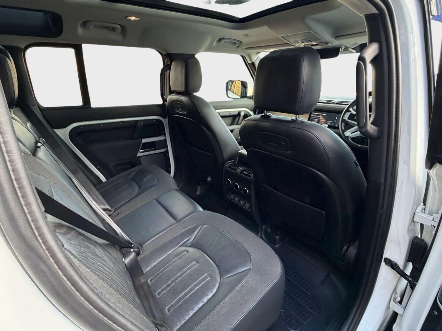 Used Land Rover Defender 110 for sale - 77883589: Photo 45