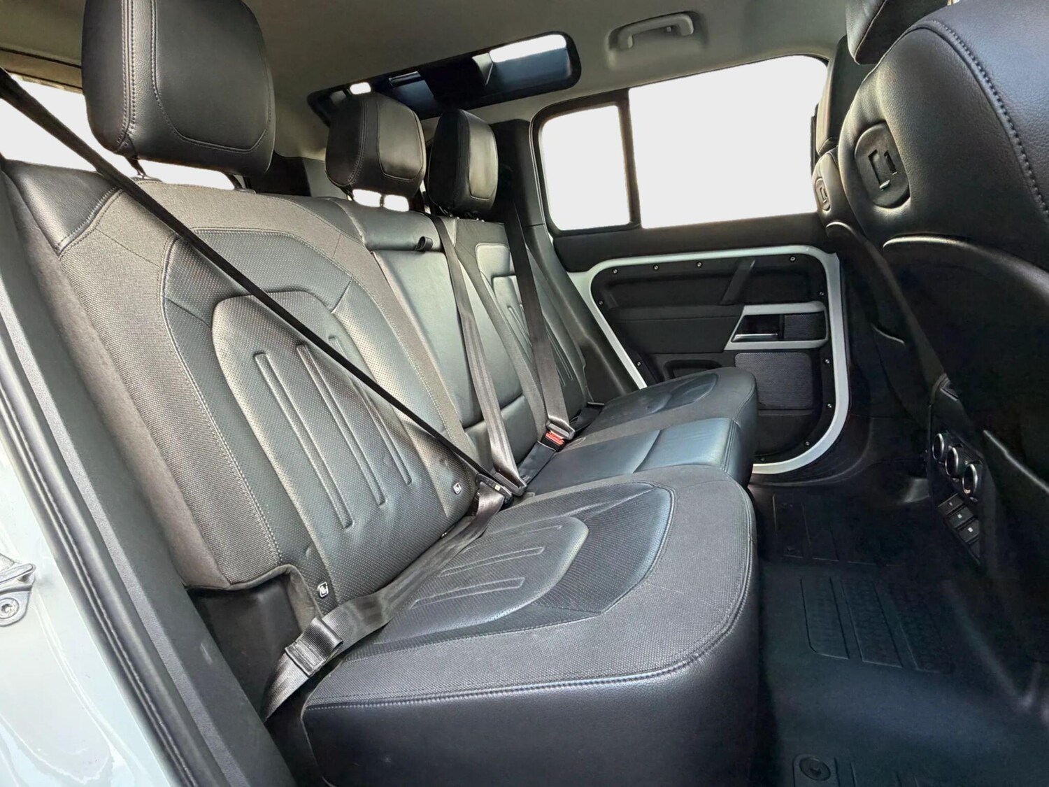 Used Land Rover Defender 110 for sale - 77883589: Photo 46