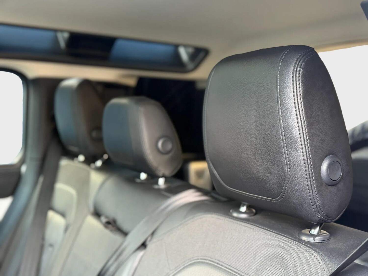 Used Land Rover Defender 110 for sale - 77883589: Photo 55