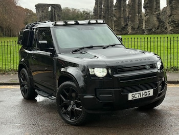 Used Land Rover Defender 90 2021 for sale - 76994589: Photo