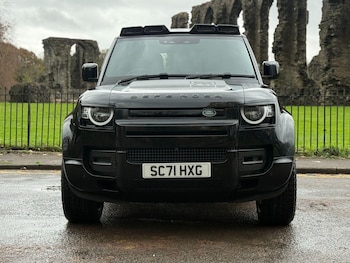 Used Land Rover Defender 90 2021 for sale - 76994589: Photo