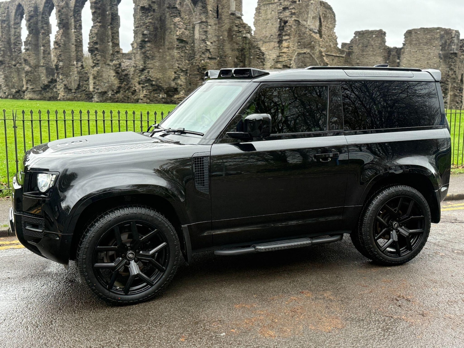 Used Land Rover Defender 90 for sale - 76994589: Photo 5