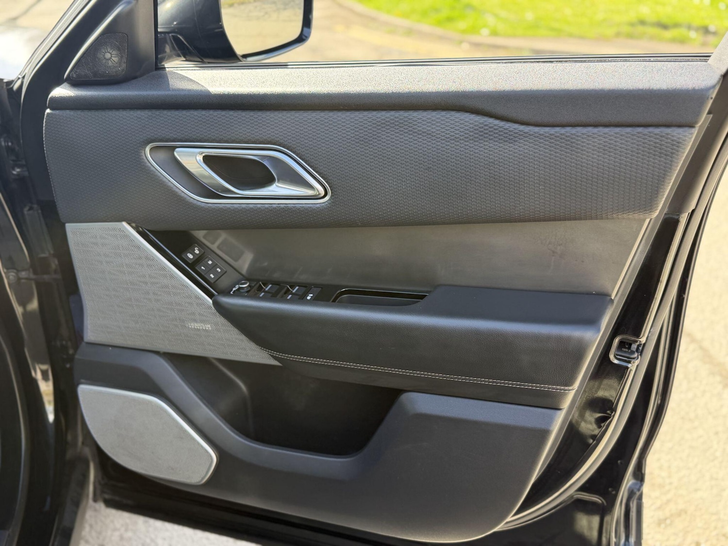 Used Land Rover Range Rover Velar for sale - 78204244: Photo 41