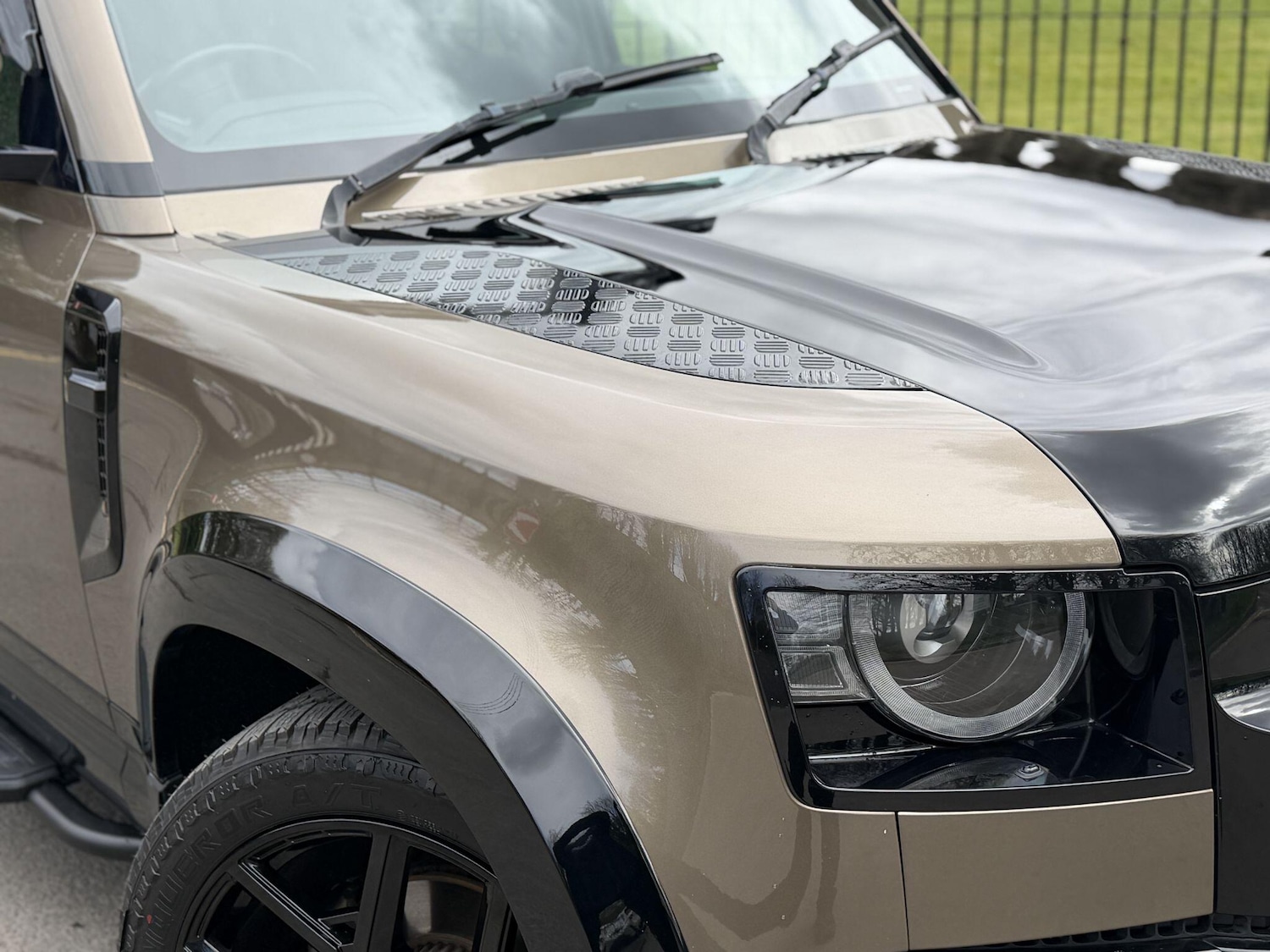 Used Land Rover Defender 2020 for sale - 78072683: Photo 11