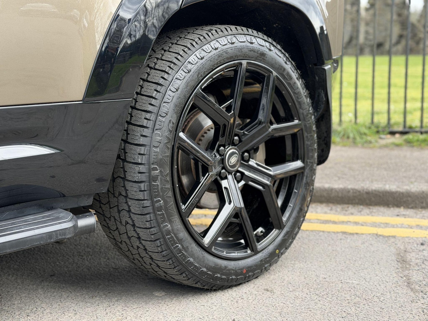 Used Land Rover Defender 2020 for sale - 78072683: Photo 19