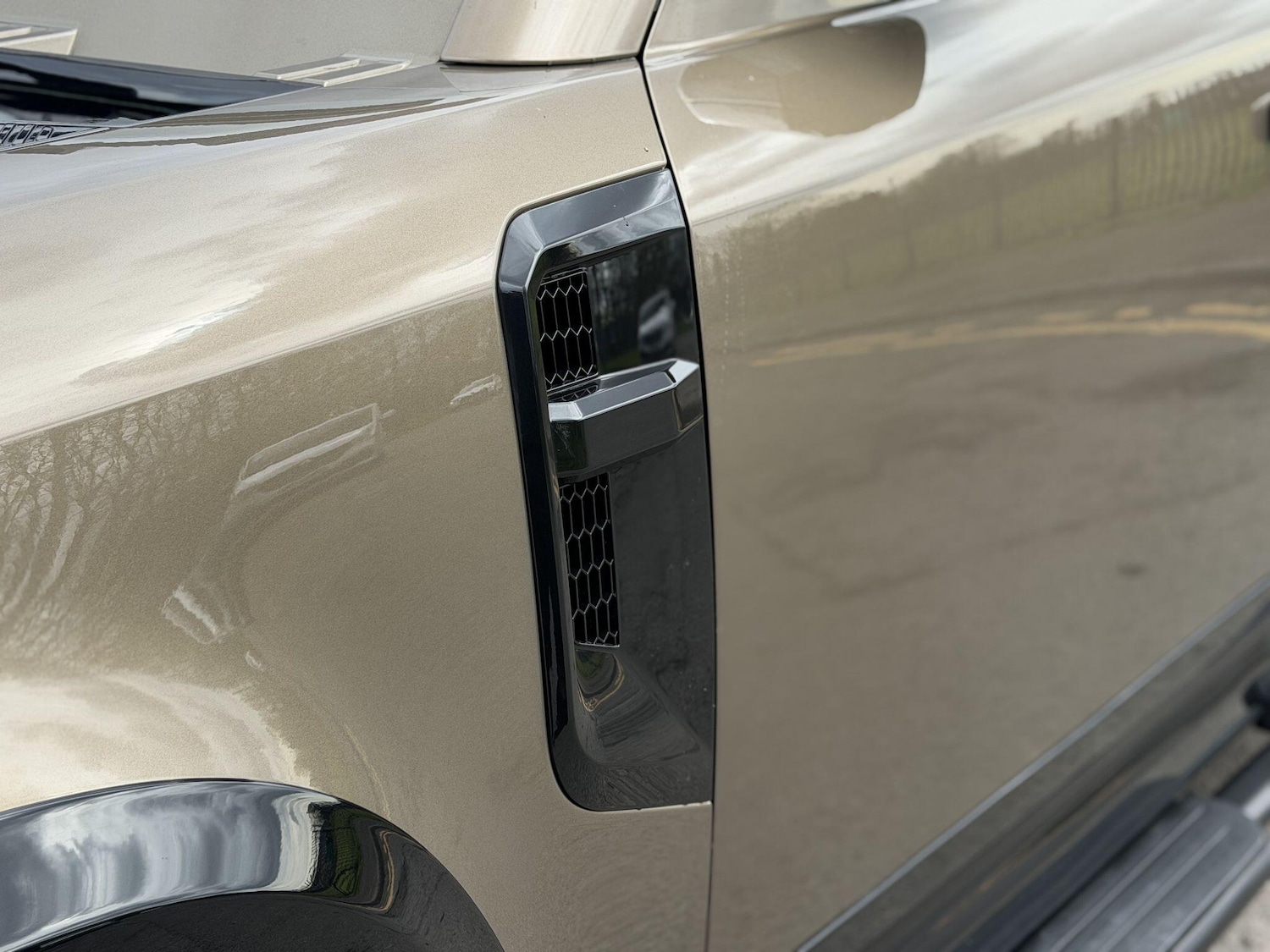 Used Land Rover Defender 2020 for sale - 78072683: Photo 23