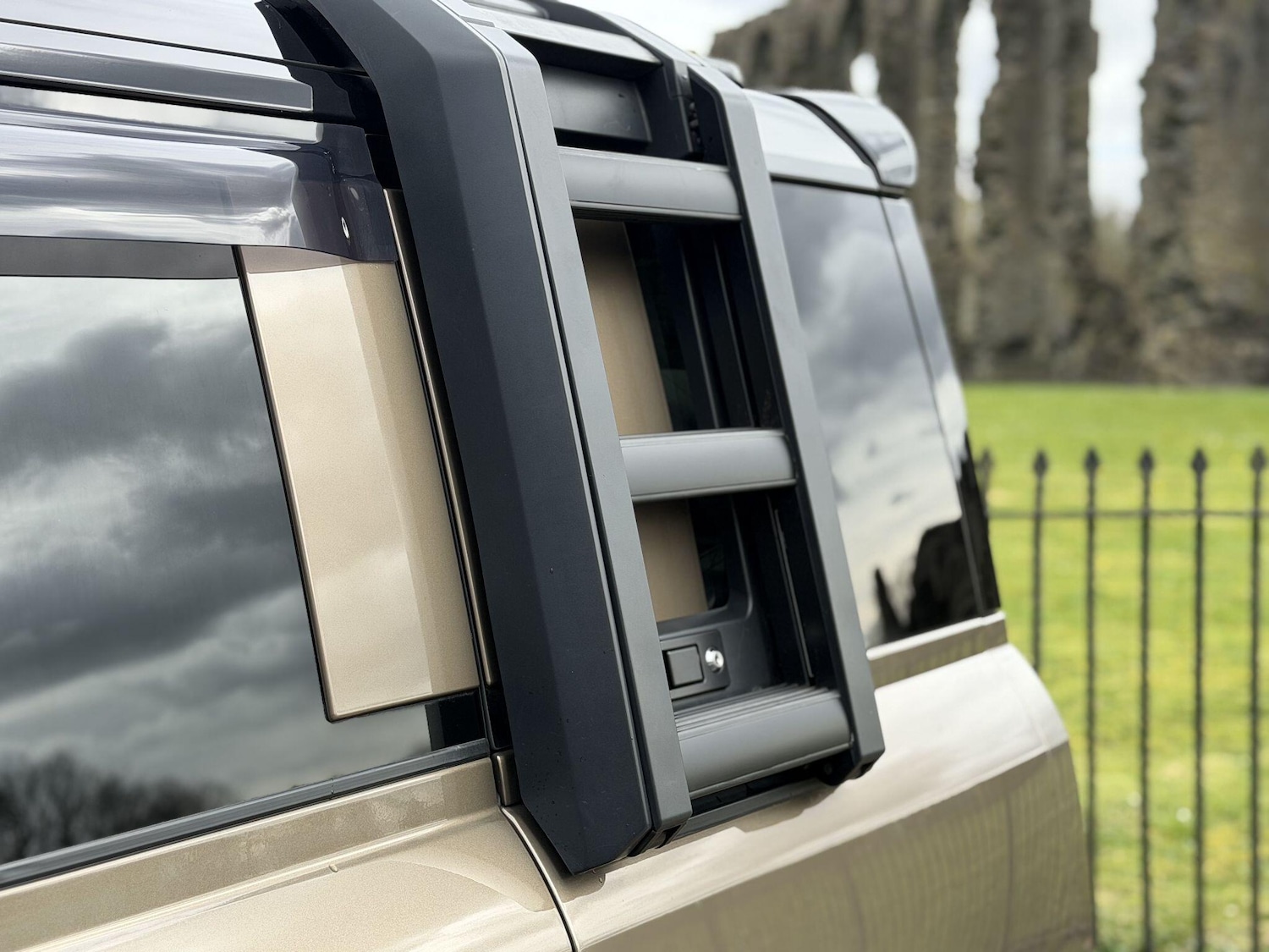 Used Land Rover Defender 2020 for sale - 78072683: Photo 31