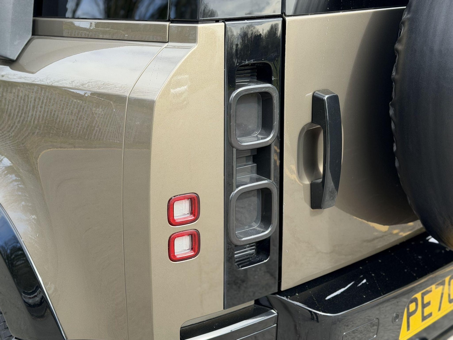 Used Land Rover Defender 2020 for sale - 78072683: Photo 32