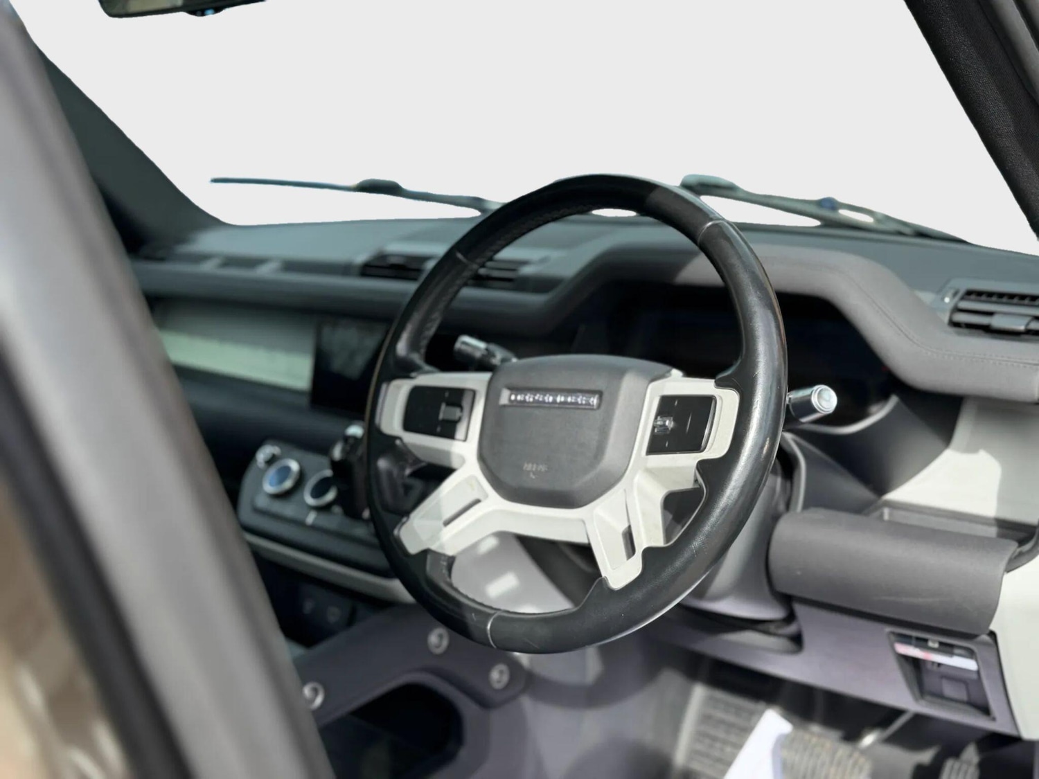 Used Land Rover Defender 2020 for sale - 78072683: Photo 40