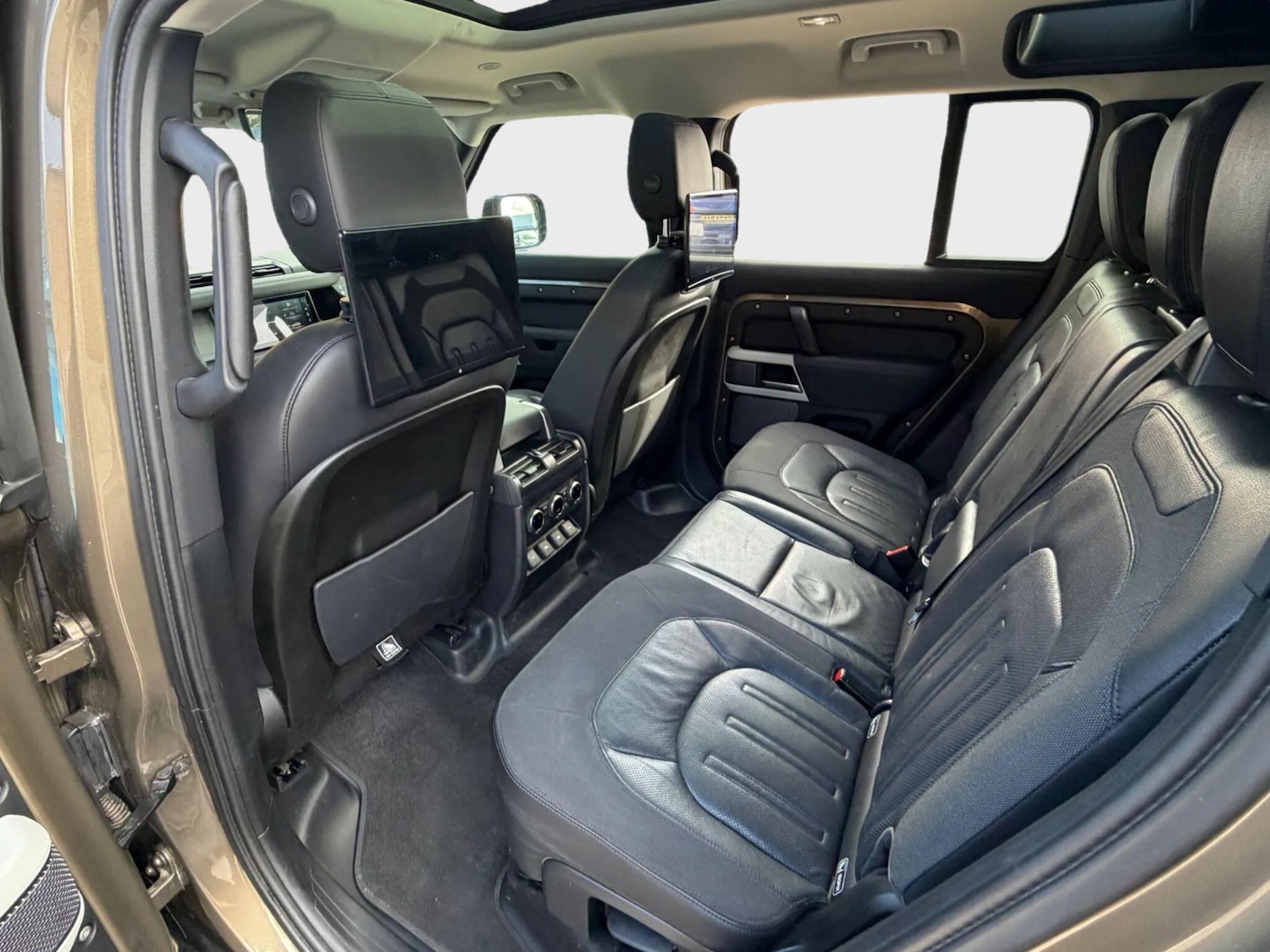 Used Land Rover Defender 2020 for sale - 78072683: Photo 62