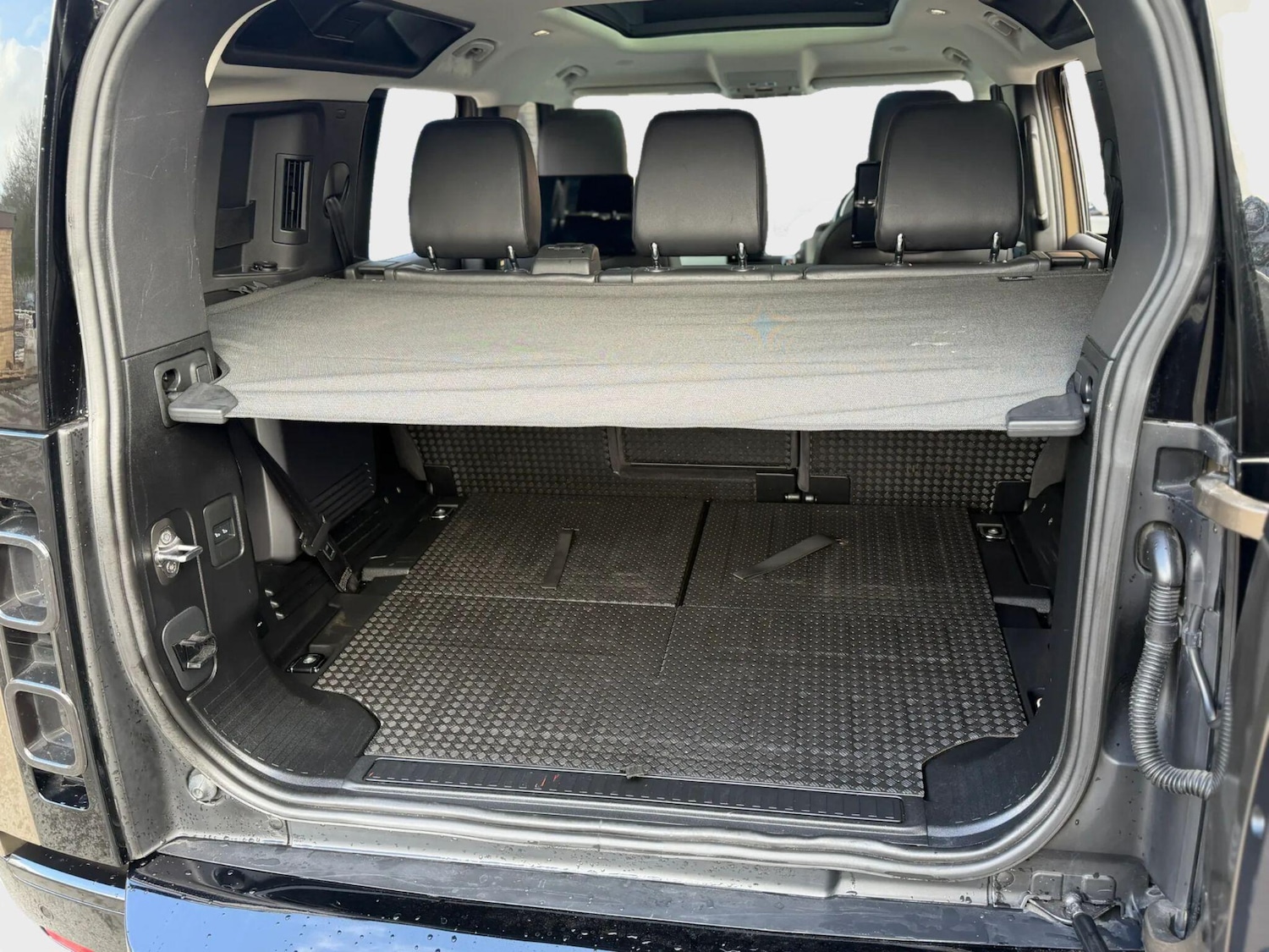 Used Land Rover Defender 2020 for sale - 78072683: Photo 66