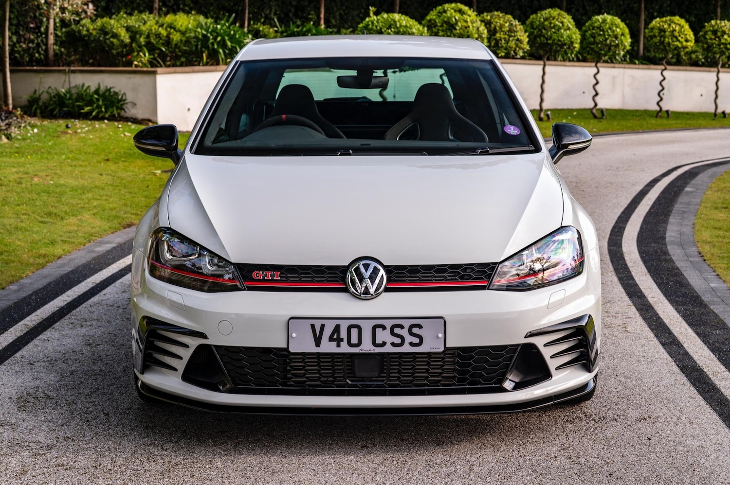 Used Volkswagen Golf 2016 for sale - 76214617: Photo 2