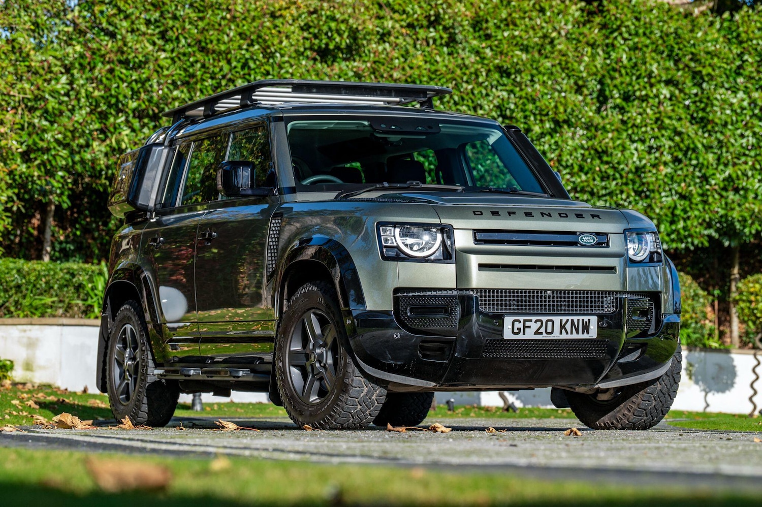 Used Land Rover Defender 110 for sale - 76476672: Photo 1