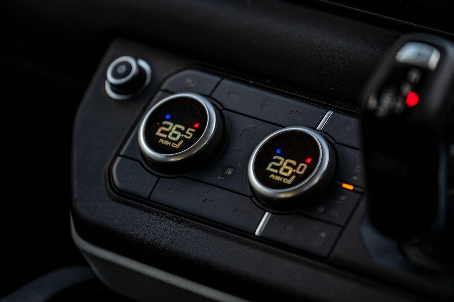 Used Land Rover Defender 110 for sale - 76476672: Photo 14