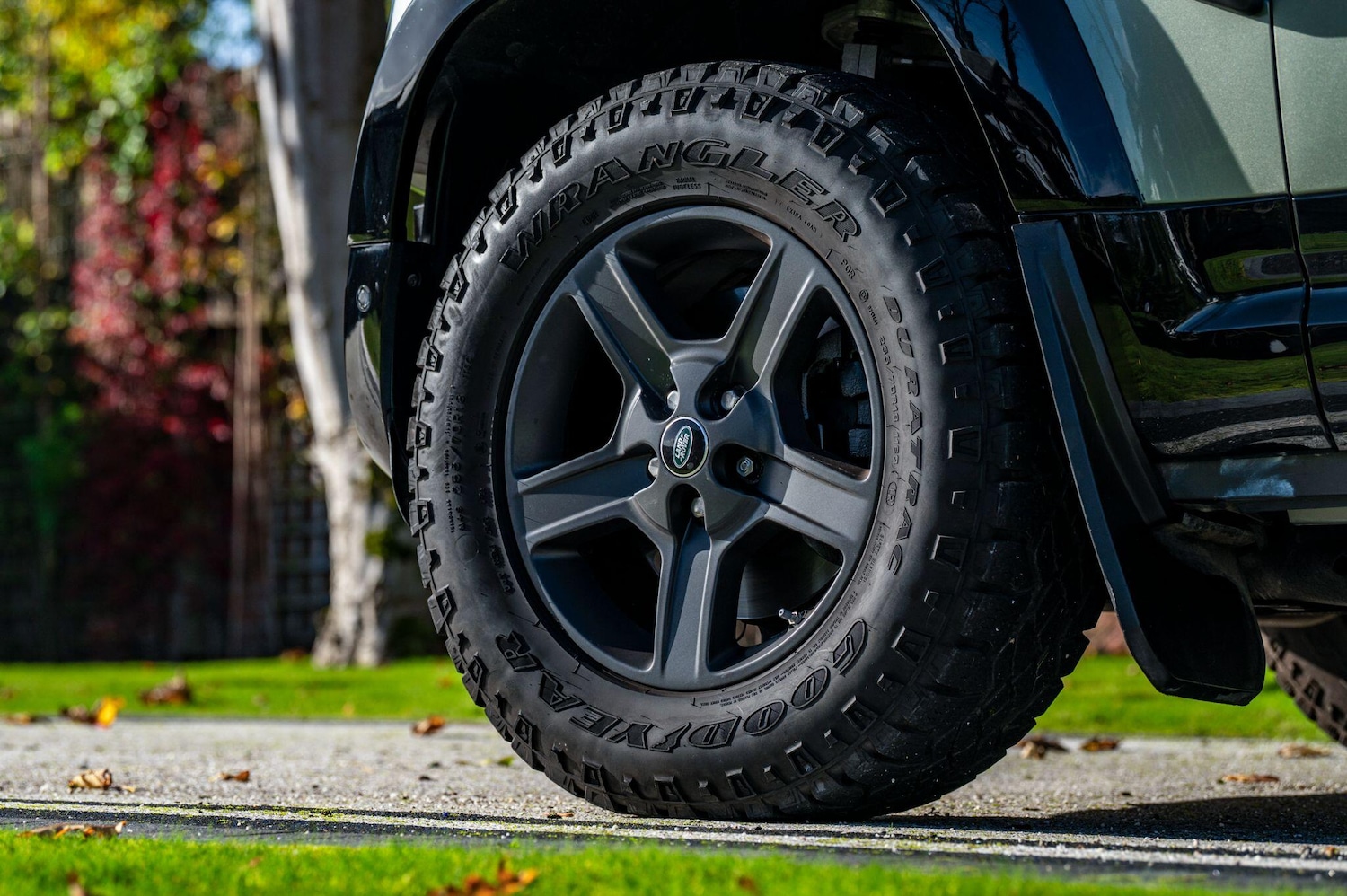 Used Land Rover Defender 110 for sale - 76476672: Photo 17