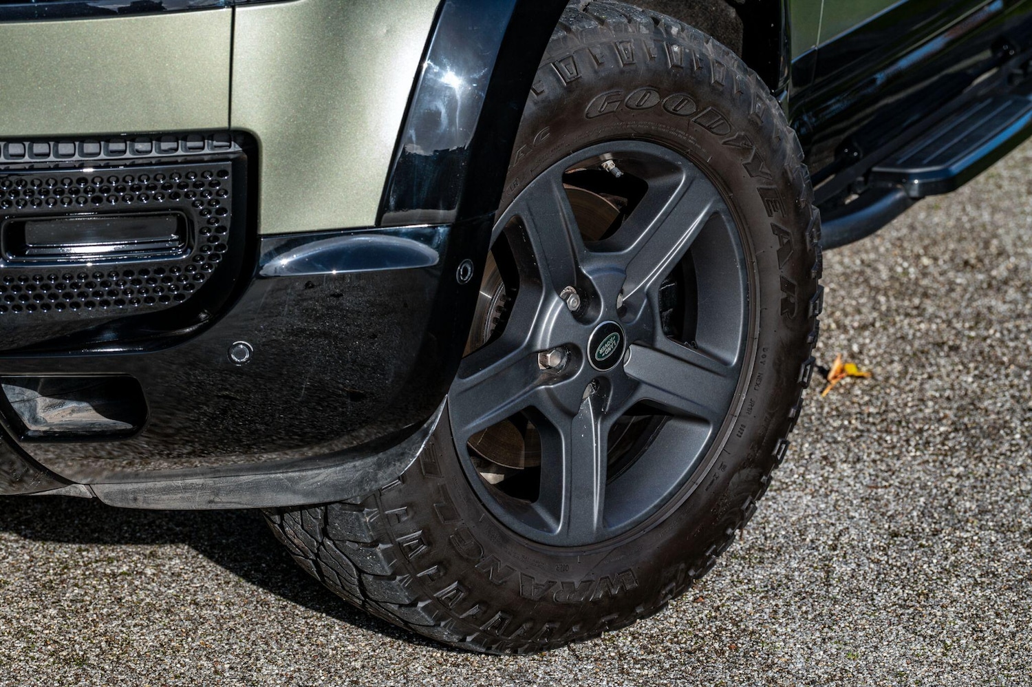 Used Land Rover Defender 110 for sale - 76476672: Photo 20