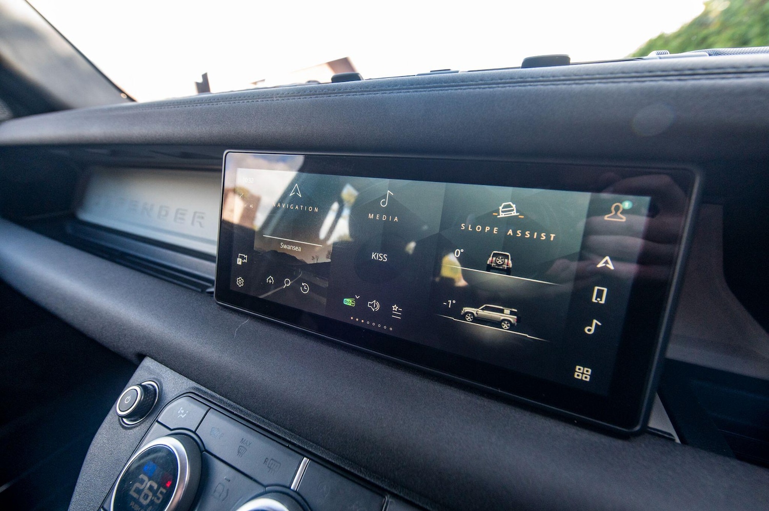 Used Land Rover Defender 110 for sale - 76476672: Photo 24