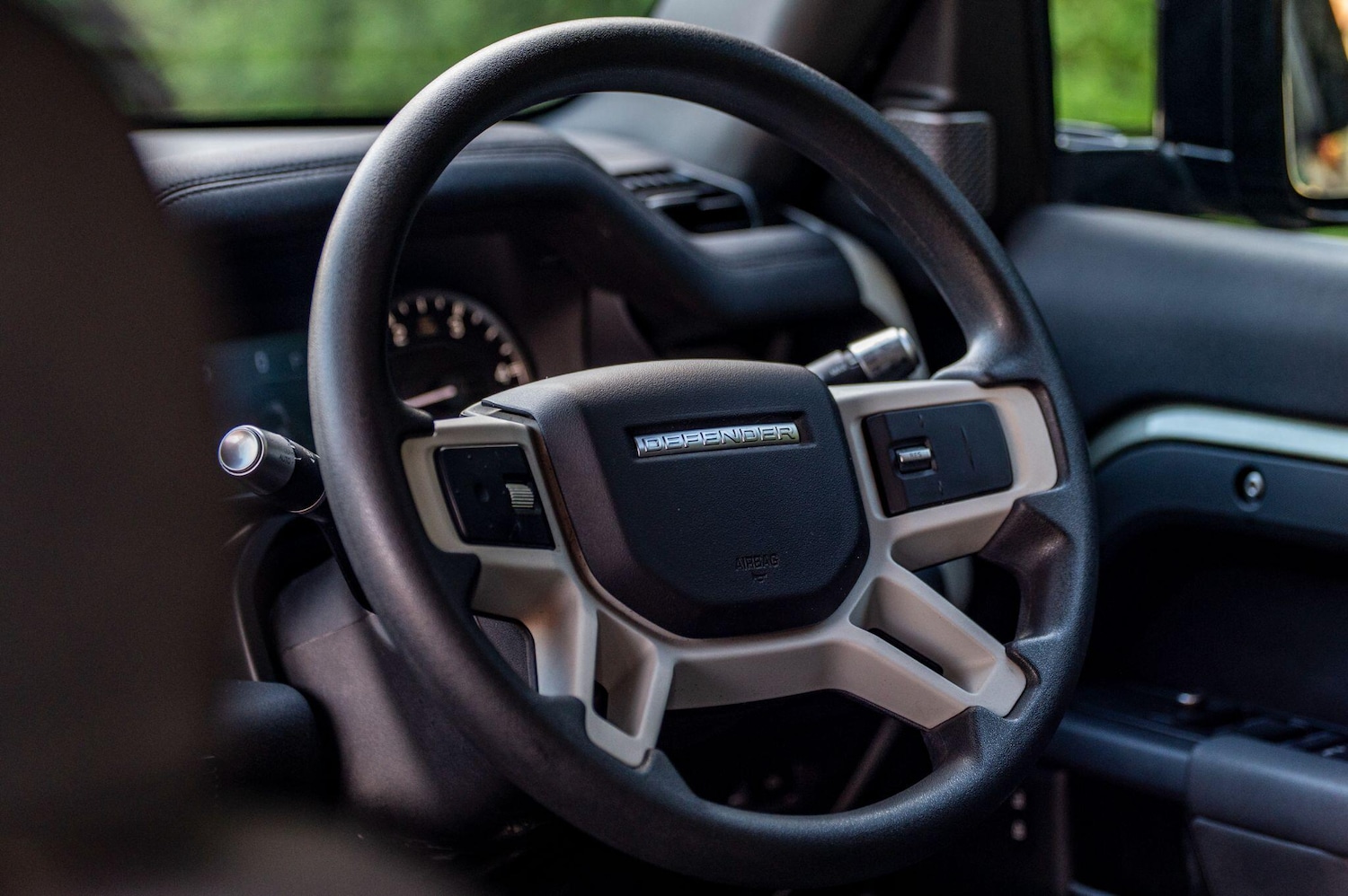 Used Land Rover Defender 110 for sale - 76476672: Photo 27