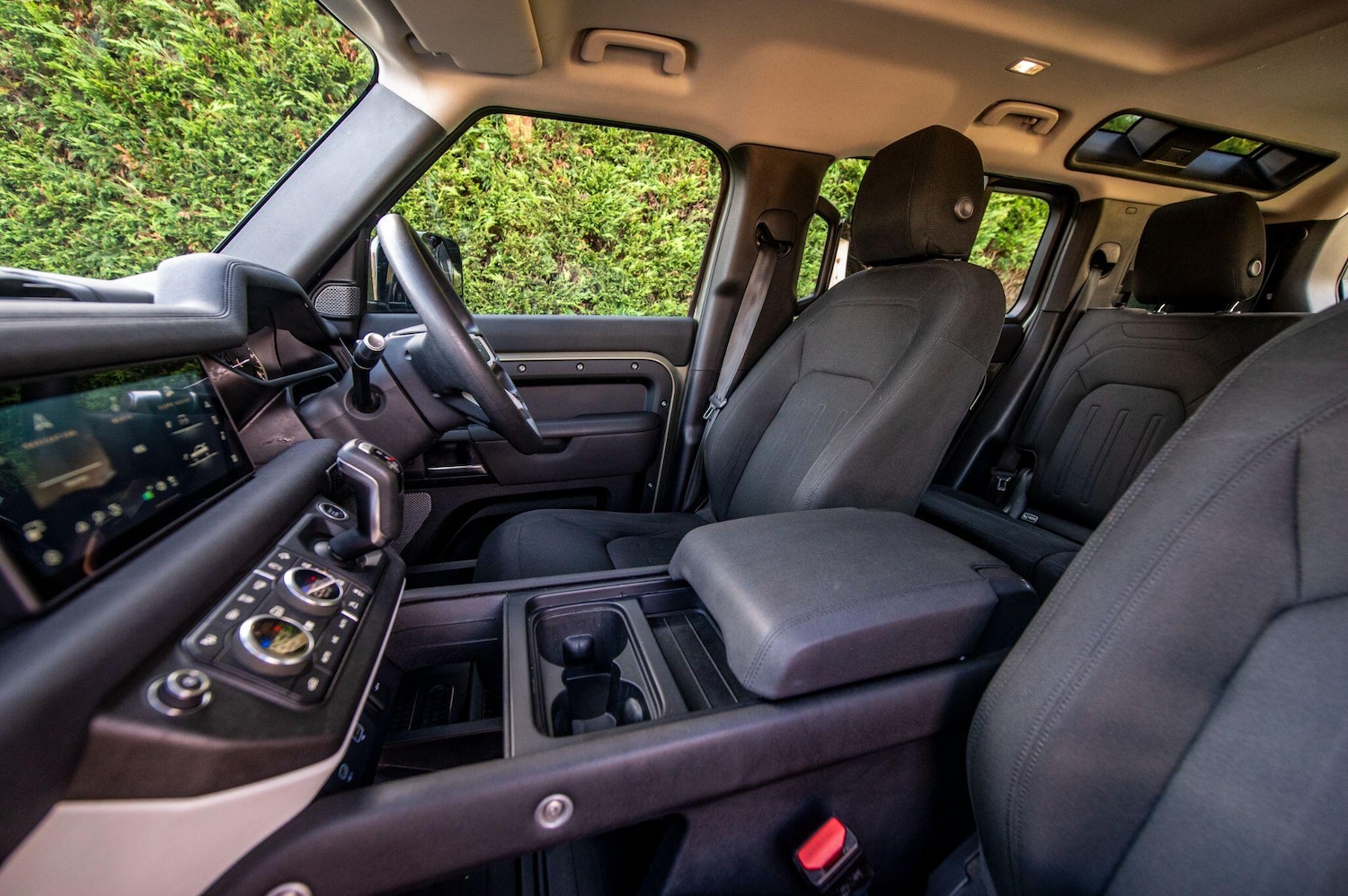 Used Land Rover Defender 110 for sale - 76476672: Photo 28