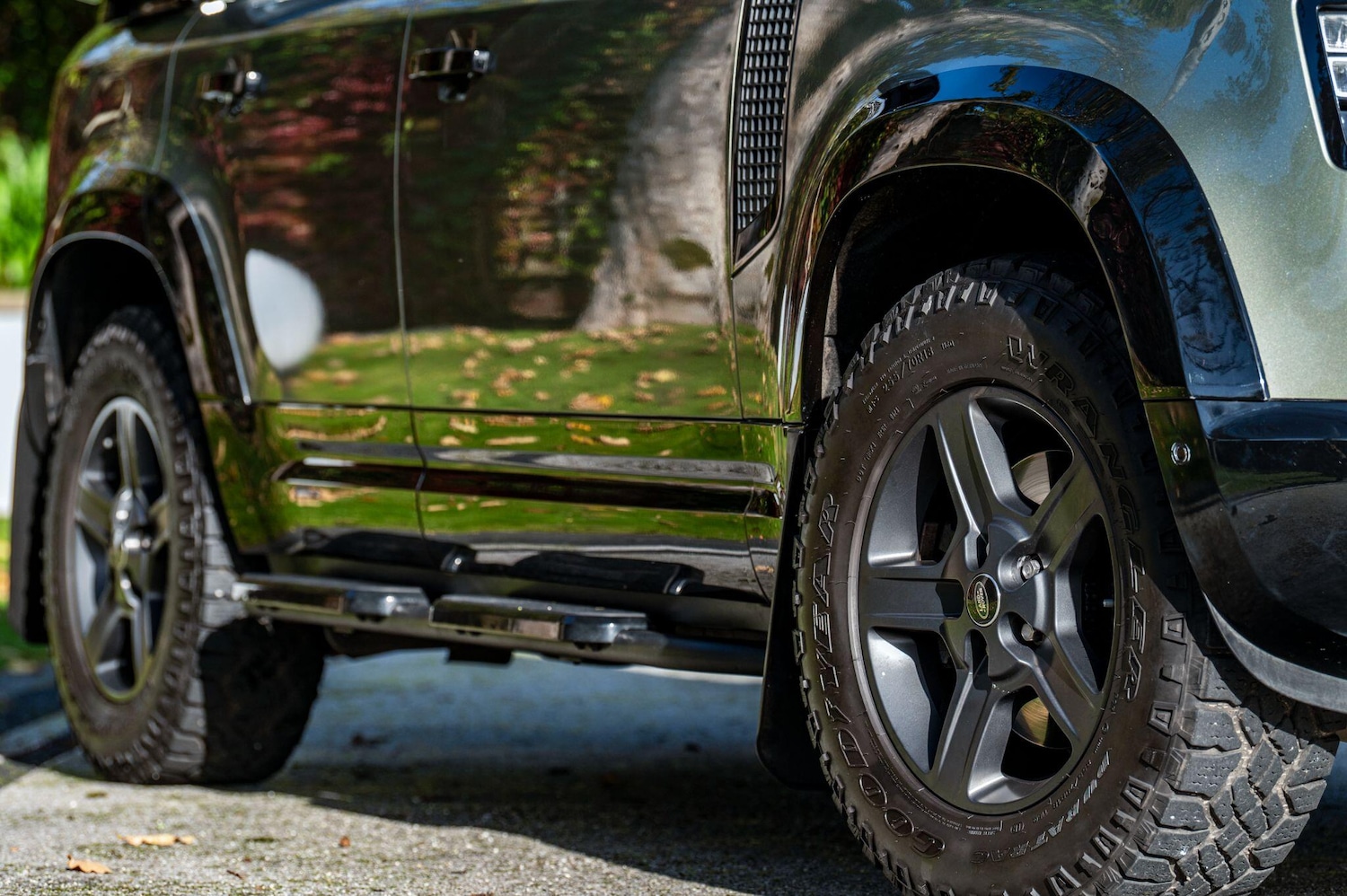 Used Land Rover Defender 110 for sale - 76476672: Photo 36