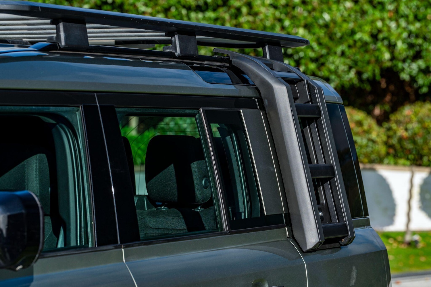 Used Land Rover Defender 110 for sale - 76476672: Photo 37