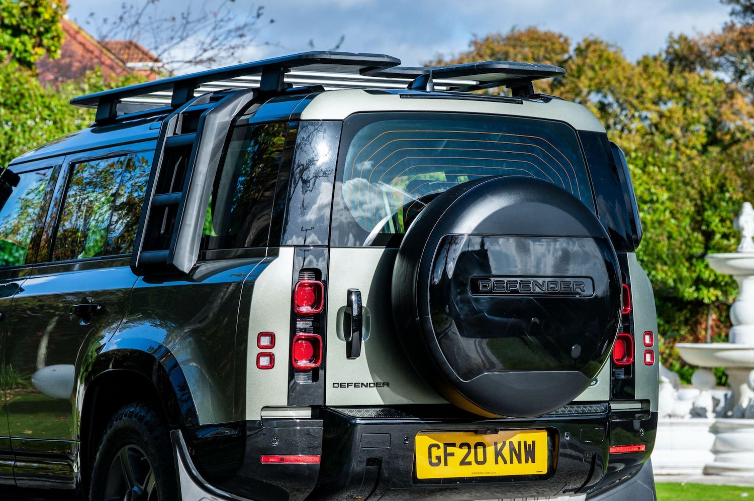 Used Land Rover Defender 110 for sale - 76476672: Photo 39