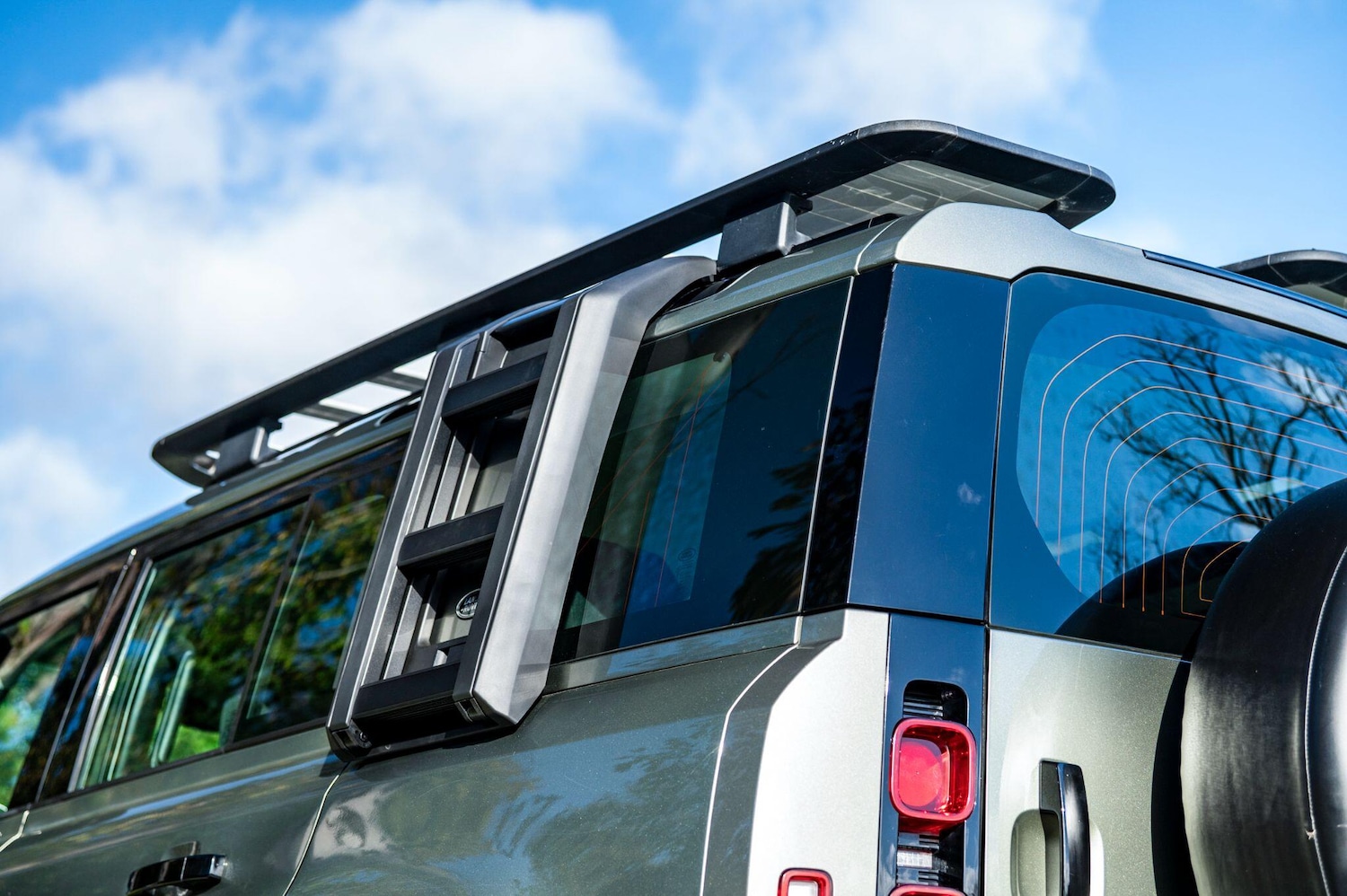 Used Land Rover Defender 110 for sale - 76476672: Photo 40