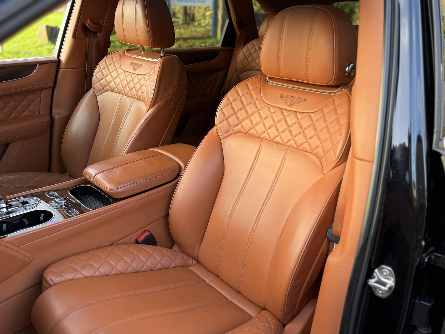 Used Bentley Bentayga 2017 for sale - 76572527: Photo 15