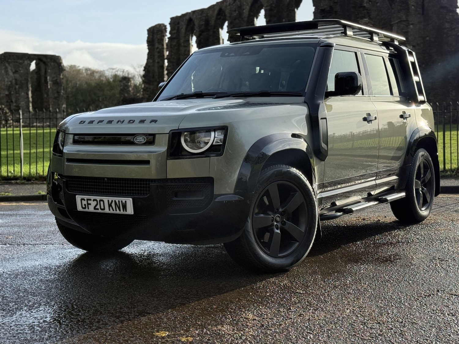 Used Land Rover Defender 2020 for sale - 76573483: Photo 3