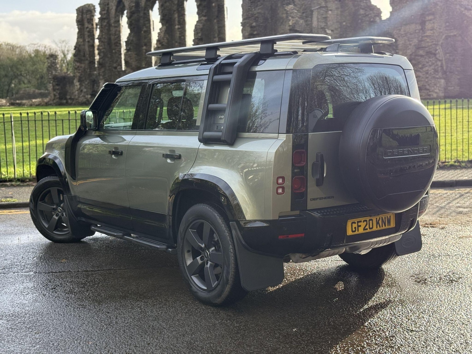 Used Land Rover Defender 2020 for sale - 76573483: Photo 5