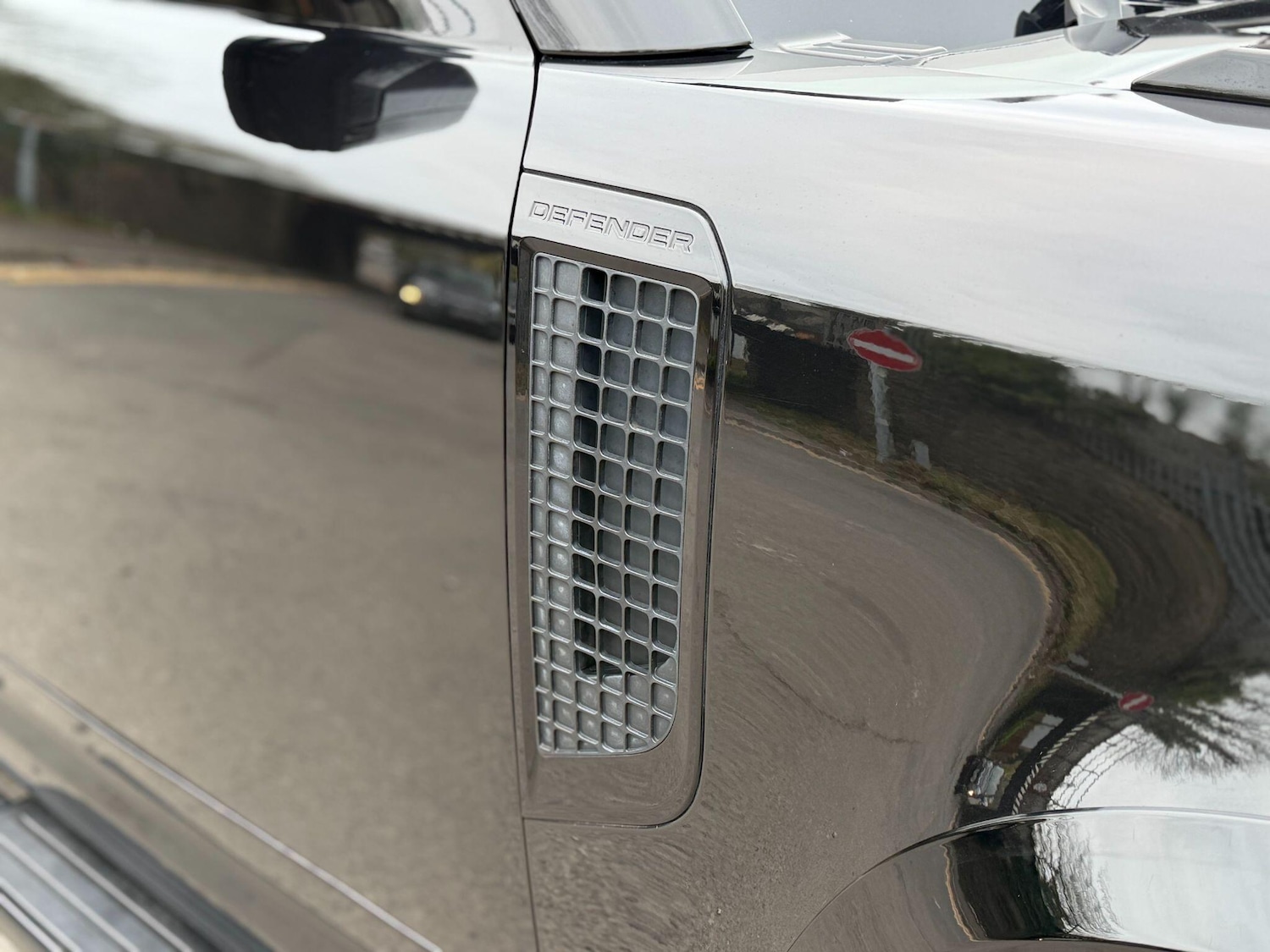 Used Land Rover Defender 2021 for sale - 78100176: Photo 26