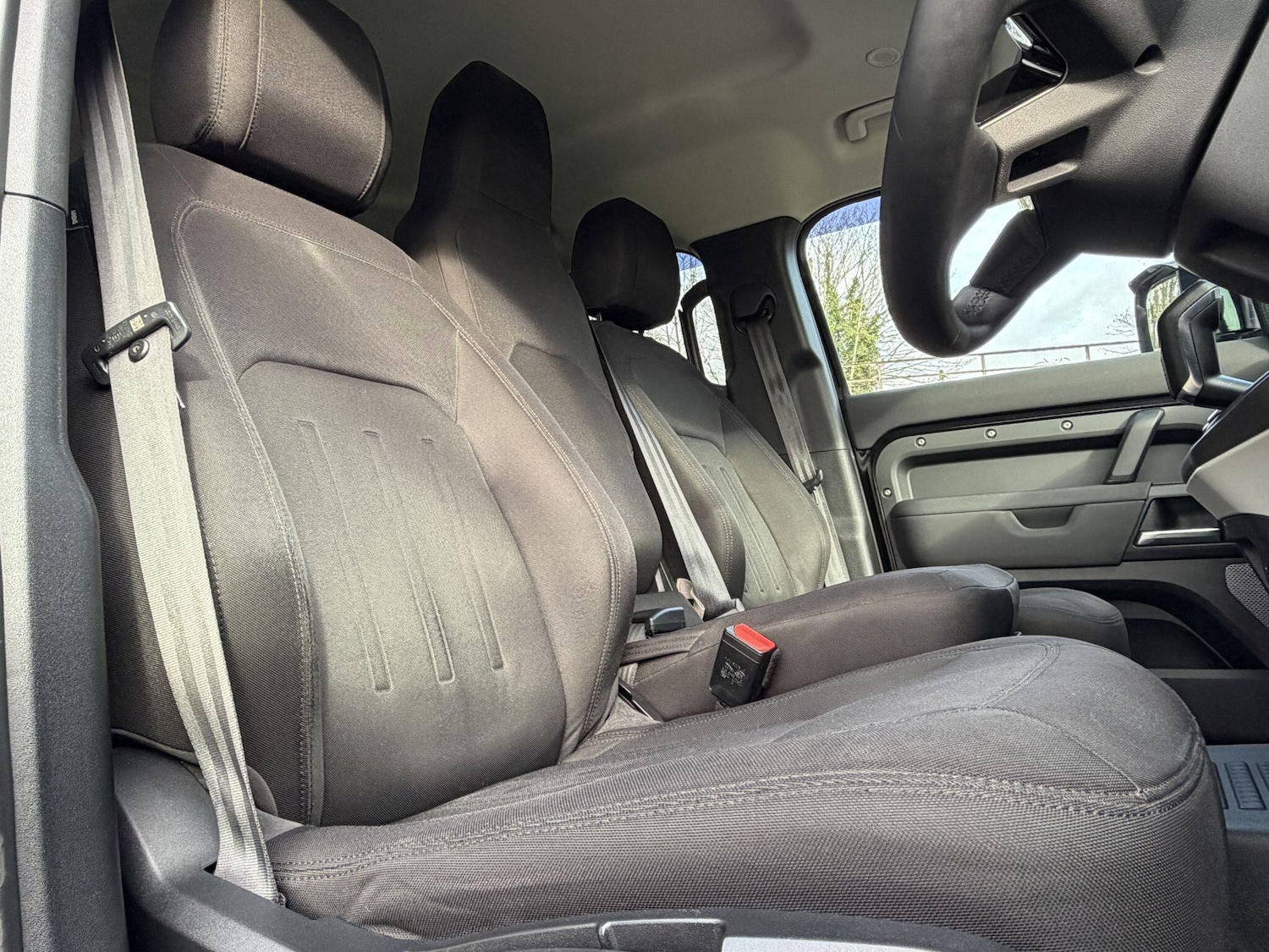 Used Land Rover Defender 2021 for sale - 78100176: Photo 44