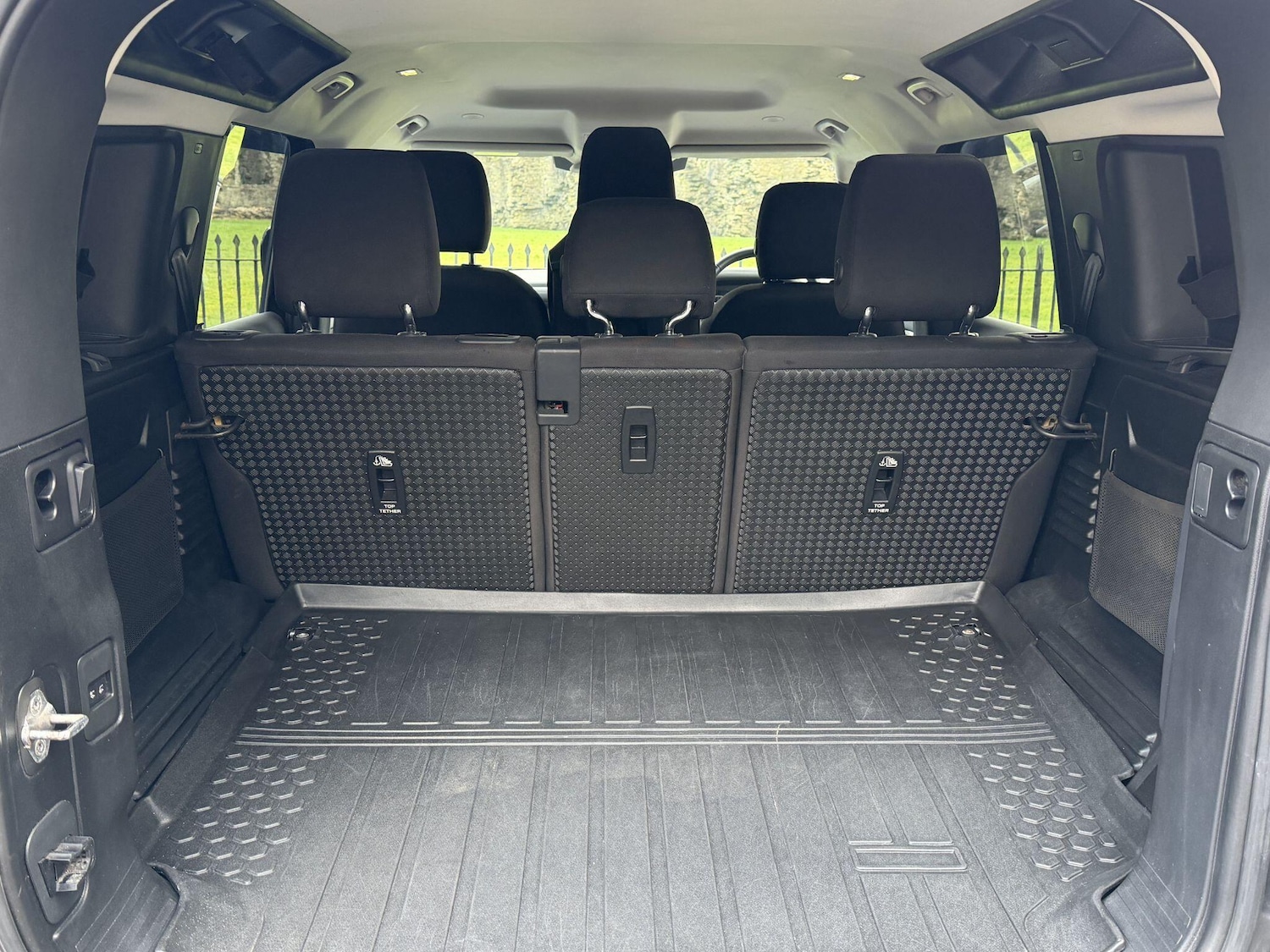 Used Land Rover Defender 2021 for sale - 78100176: Photo 61