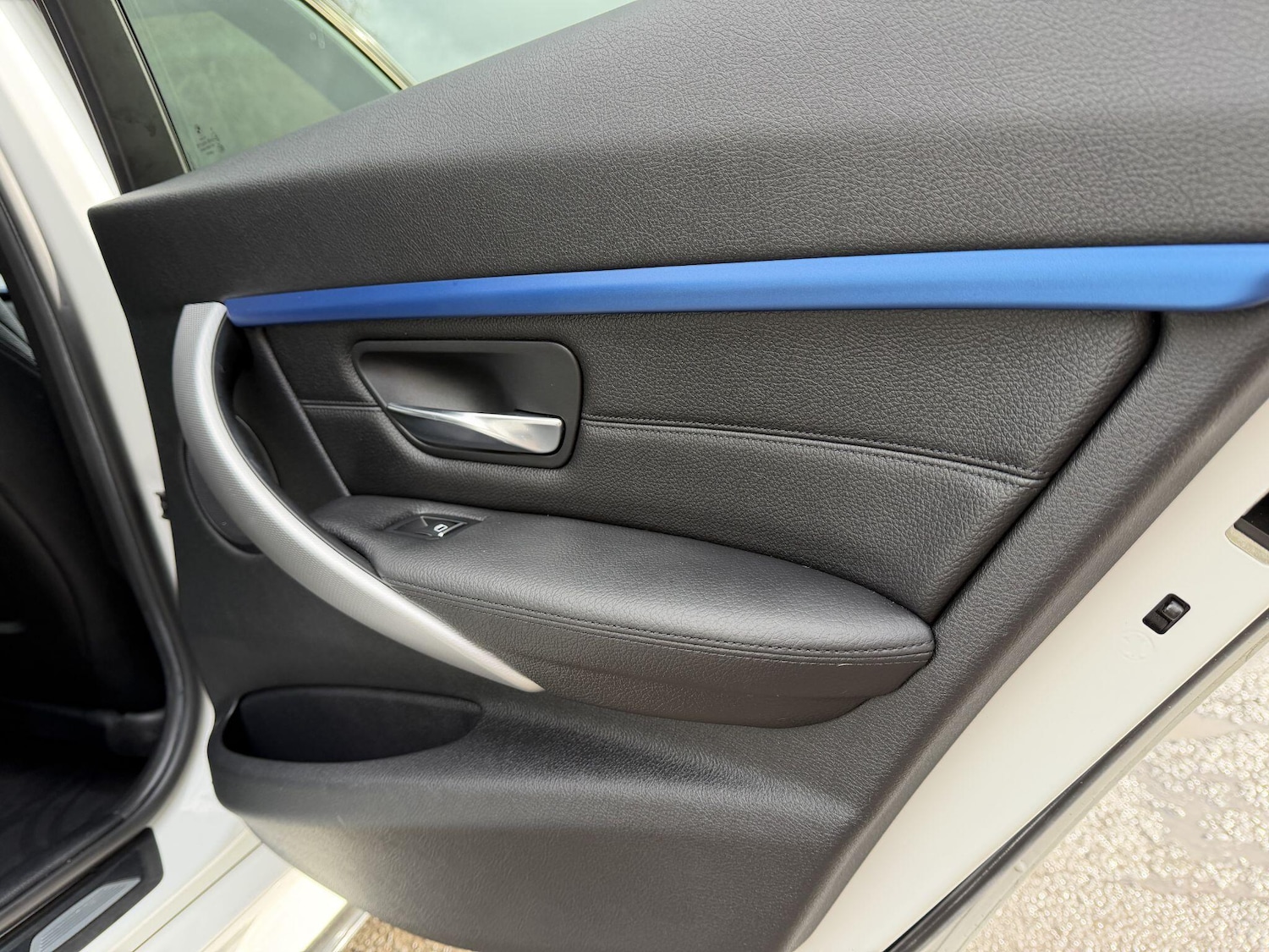 Used BMW 3 Series 2015 for sale - 77537239: Photo 19