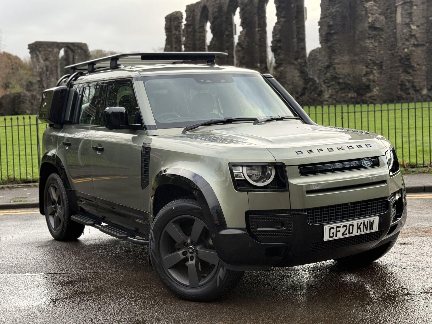 Used Land Rover Defender 2020 for sale - 76743229: Photo 1