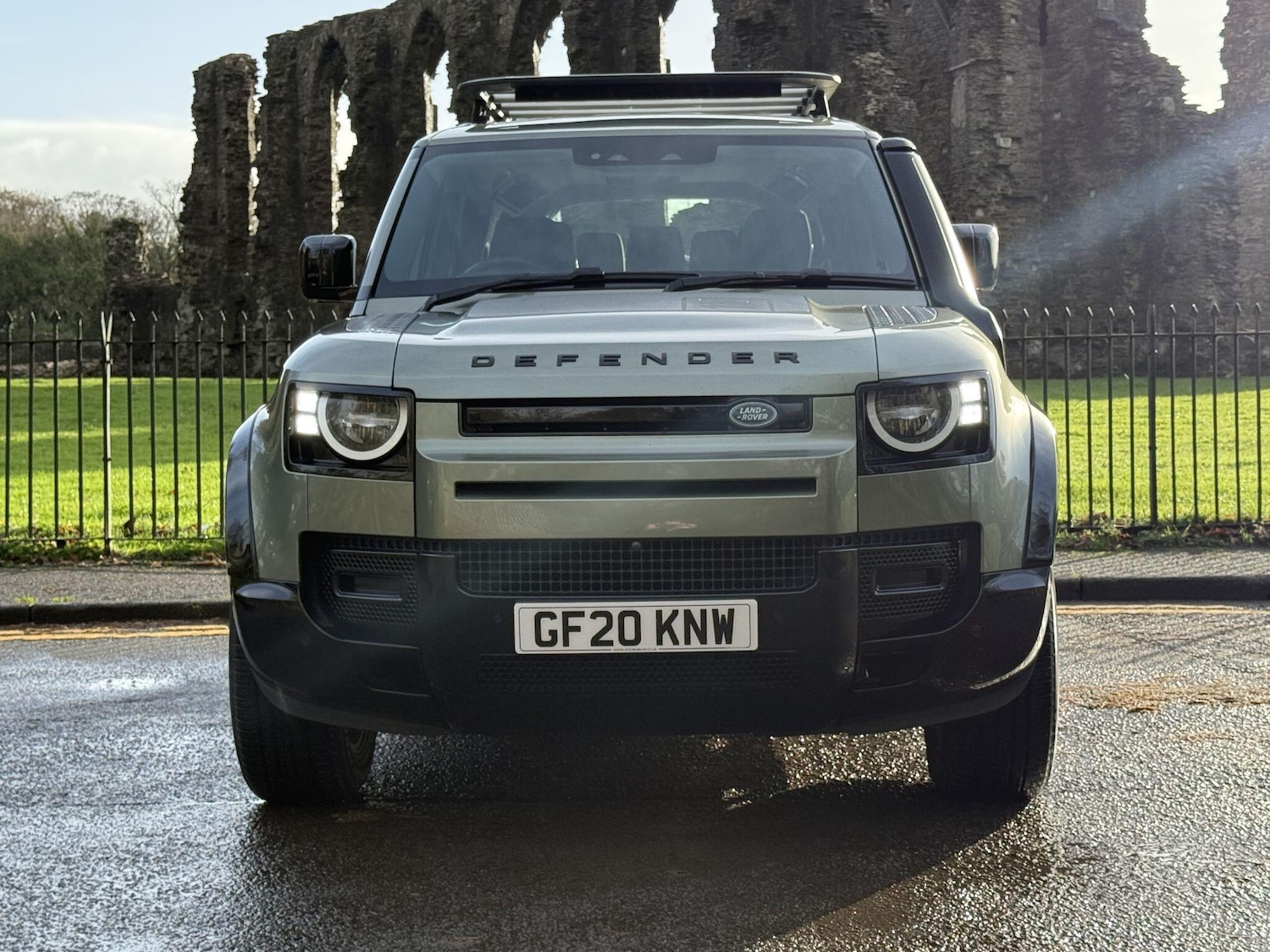 Used Land Rover Defender 2020 for sale - 76743229: Photo 2