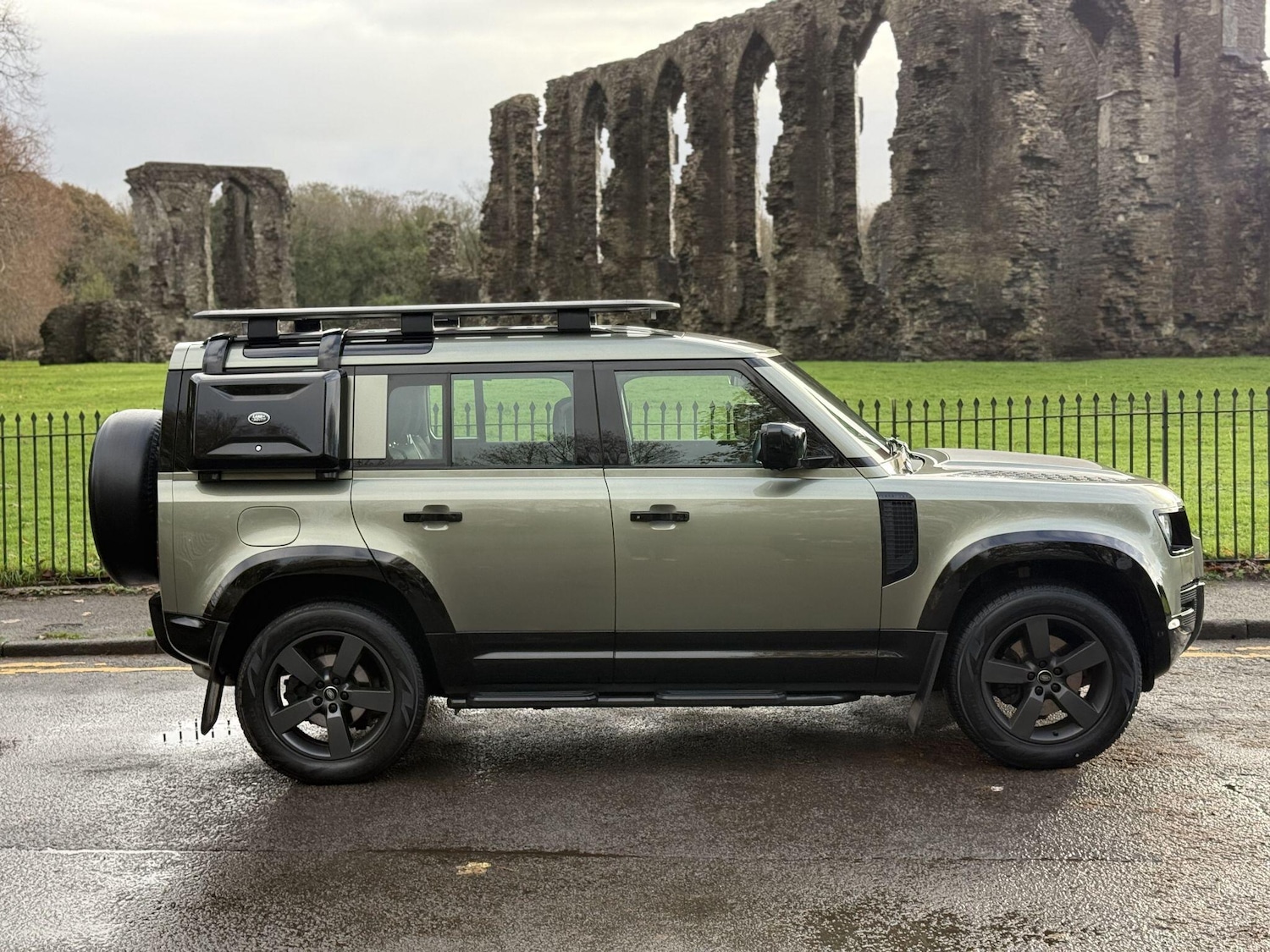 Used Land Rover Defender 2020 for sale - 76743229: Photo 8