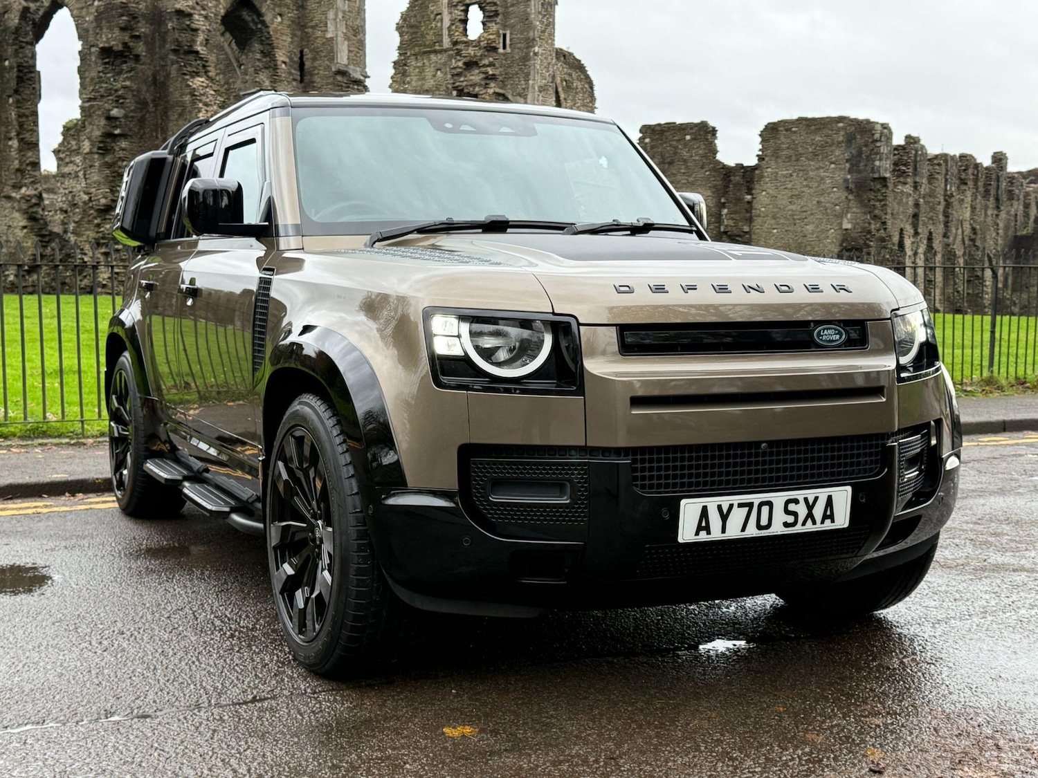 Used Land Rover Defender 2020 for sale - 76561317: Photo 1