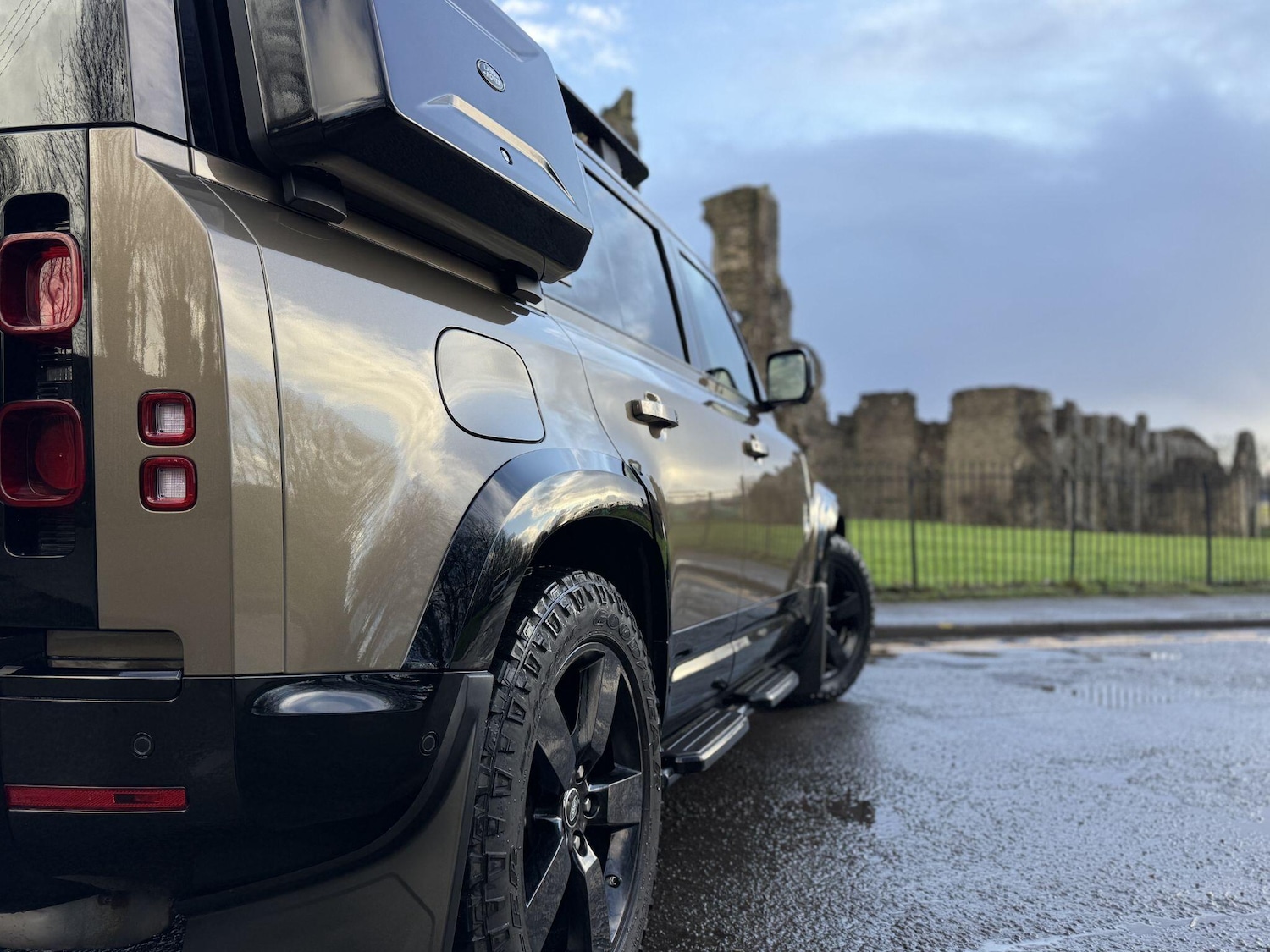 Used Land Rover Defender 2021 for sale - 77015387: Photo 11