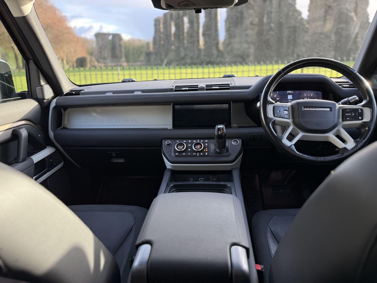 Used Land Rover Defender 2021 for sale - 77015387: Photo 24