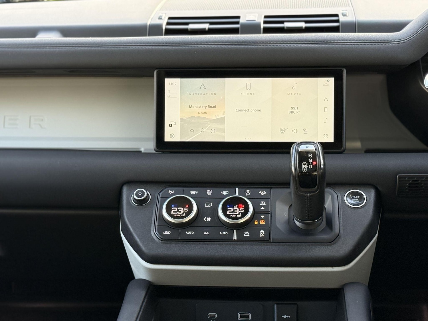 Used Land Rover Defender 2021 for sale - 77015387: Photo 28