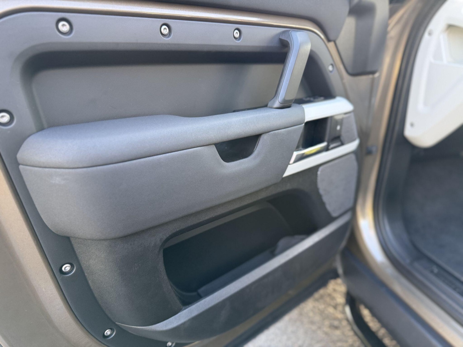 Used Land Rover Defender 2021 for sale - 77015387: Photo 34