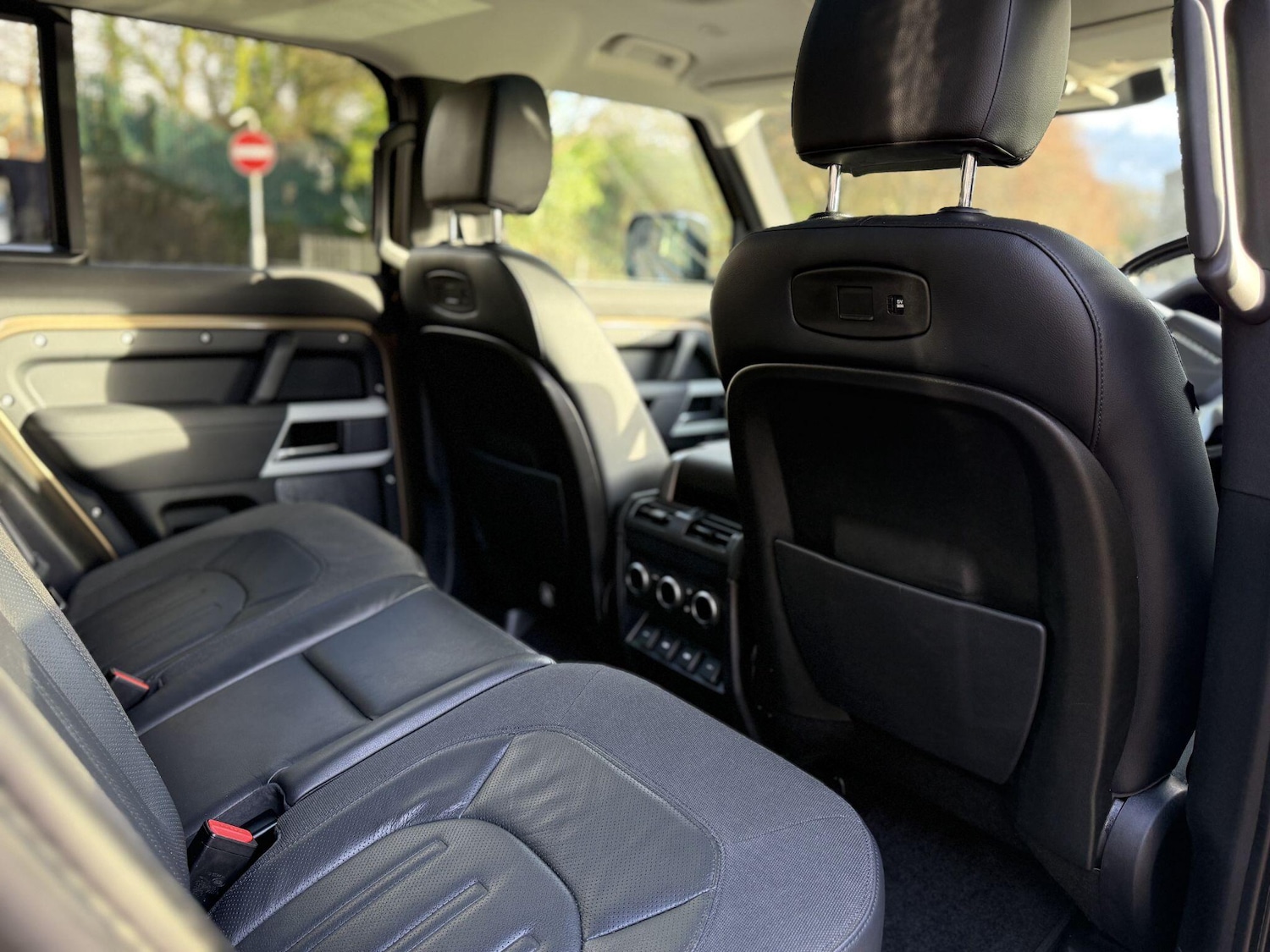 Used Land Rover Defender 2021 for sale - 77015387: Photo 37