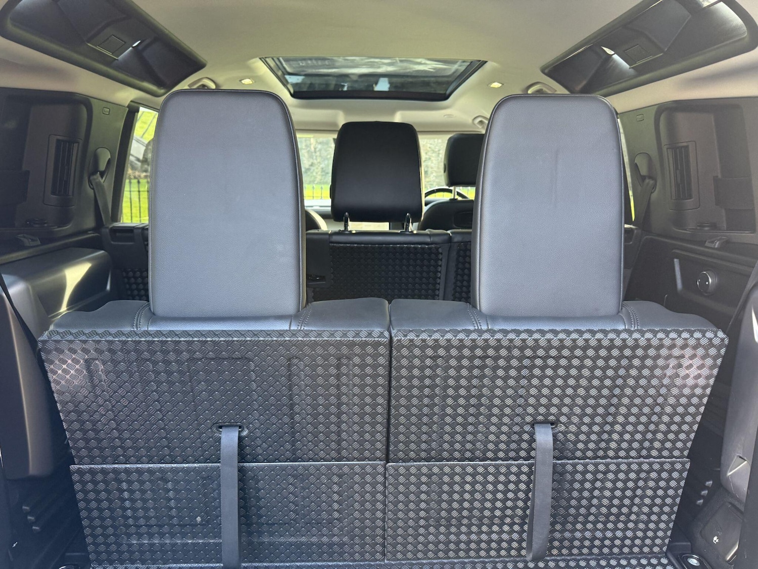 Used Land Rover Defender 2021 for sale - 77015387: Photo 45