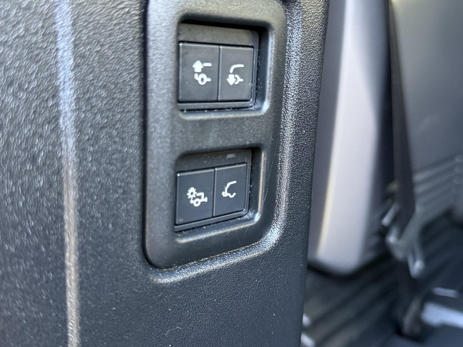 Used Land Rover Defender 2021 for sale - 77015387: Photo 46