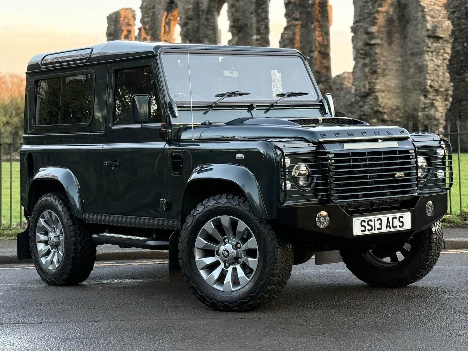 Used Land Rover Defender 2013 for sale - 76976836: Photo 1